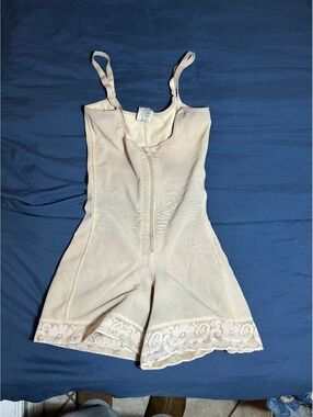 Diane Beige Shapewear Bodysuit with Lace Trim and Front Zipper Size M